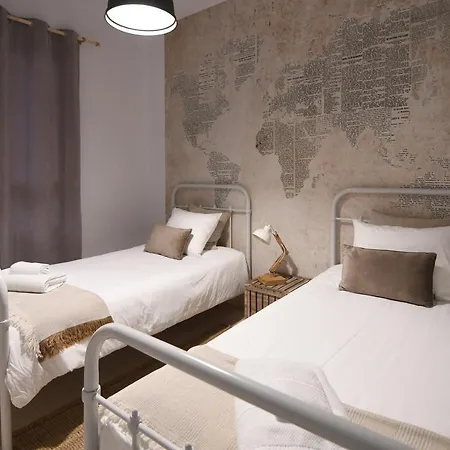 Апартаменты Near The - 3bed - 2bath - Wifi