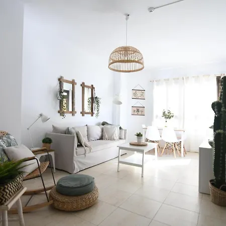 Near The - 3bed - 2bath - Wifi