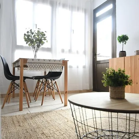 Near The - 3bed - 2bath - Wifi Apartment