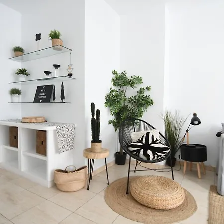 Apartment Near The - 3bed - 2bath - Wifi *